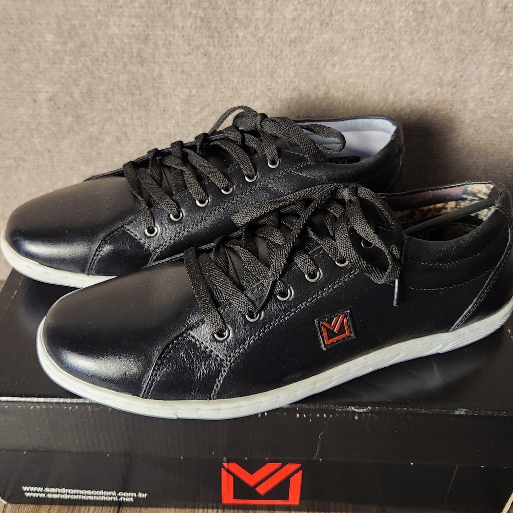 Sandro Moscoloni Hash Sneakers Mens 8.5 Black Leather Lace Up Low Top Shoes